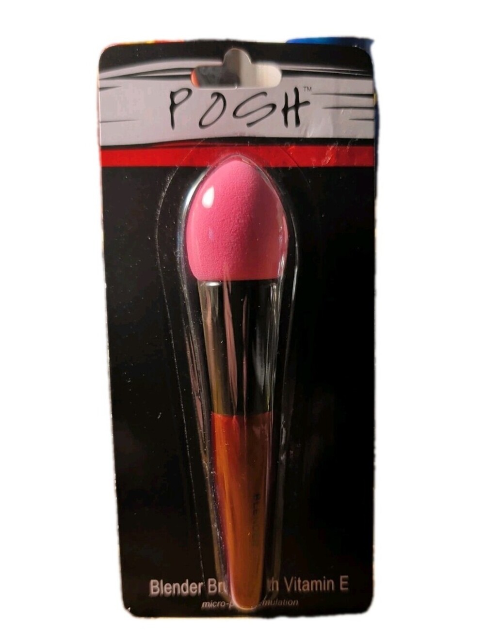 Posh Blender Brush With Vitamin E. Micro-pore Formulation